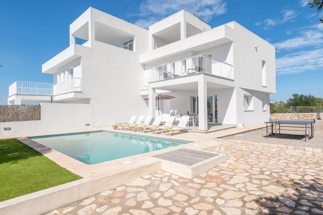 Stunning Marianella Gris, Pool, Bbq, Ac, Free Wifi Сasa de vacaciones *